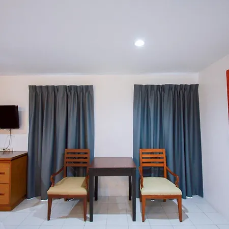 18 Coins Budget Hotel Pattaya Room photo