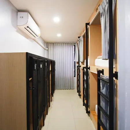 18 Coins Budget Hotel Pattaya Exterior photo